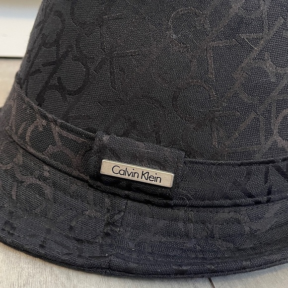 Calvin Klein NWOT Black Monogram Fedora Hat, 24" - Picture 2 of 8